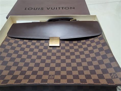 louis vuitton altona|where to buy Louis Vuitton.